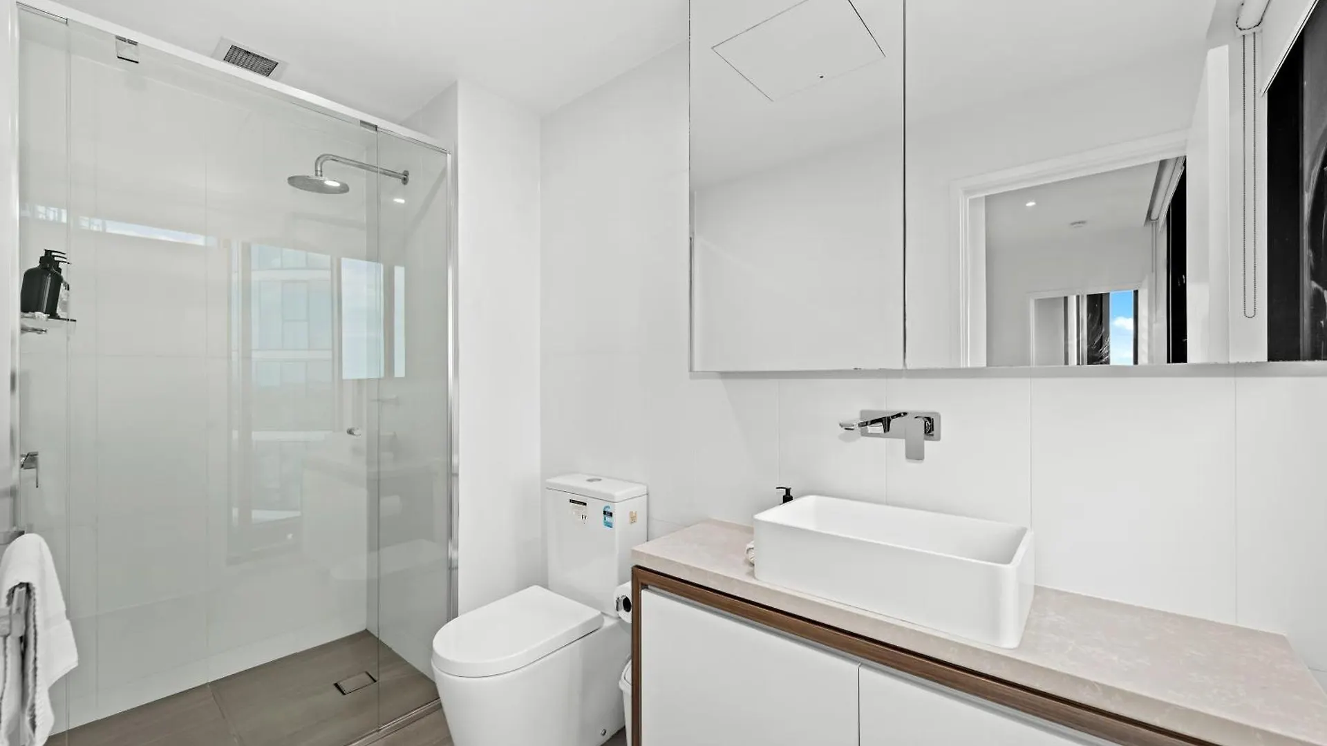 בריסביין City Views 2Br Apt With Infinity Pool & Huge Gym! 0*,