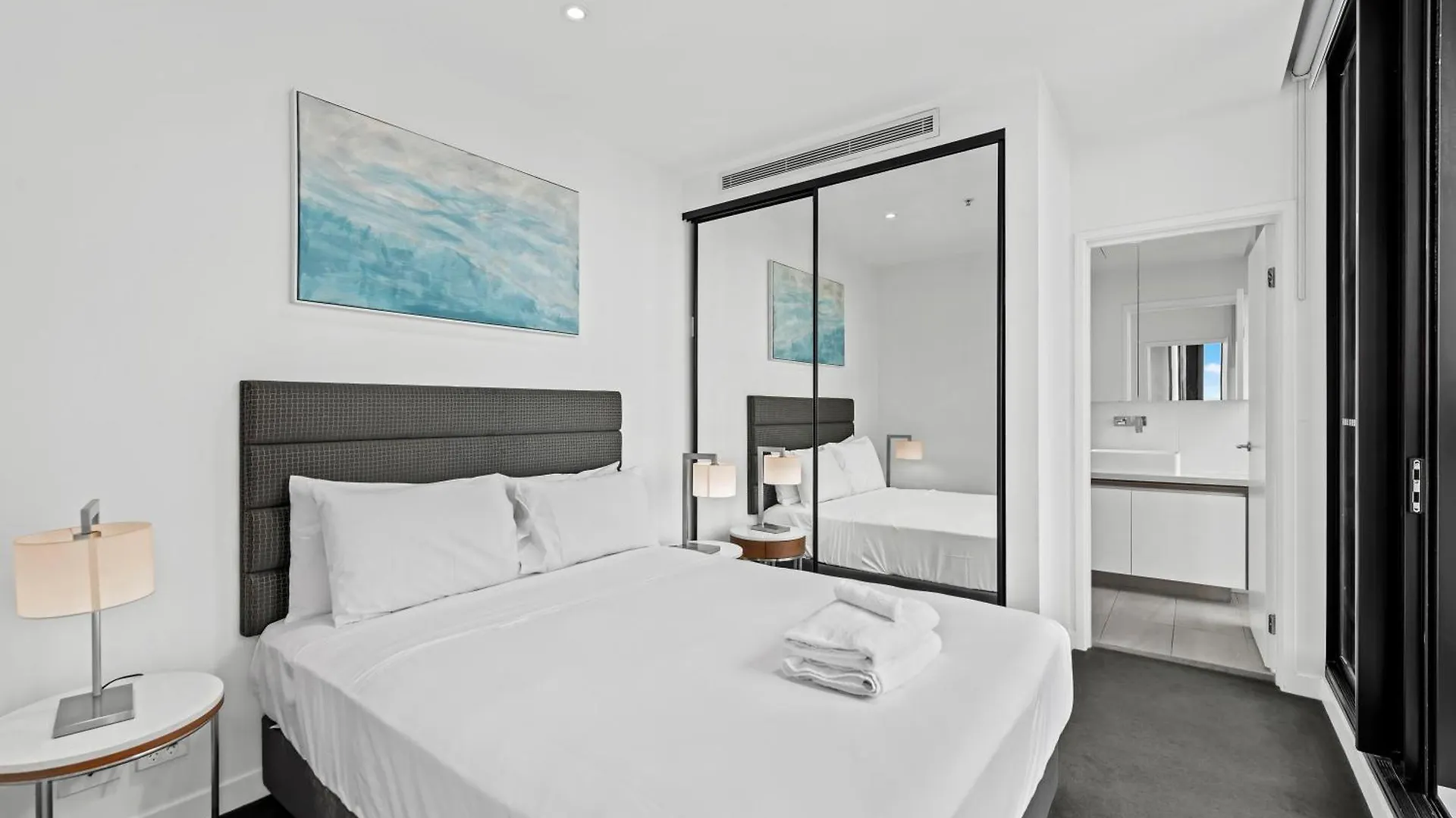 בריסביין City Views 2Br Apt With Infinity Pool & Huge Gym!